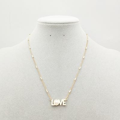 China Fashion Factory Wholesale Women Pearl Necklace Jewelry Small Exquisite Letter Love Necklace for sale