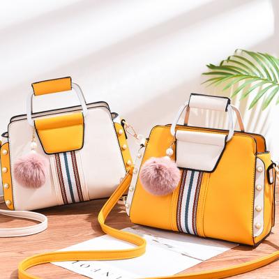 China Leather Women Handbag Ladies Tote Bags For Women Handbags Baby Fashion Harness Women Cosmetic Handbag for sale