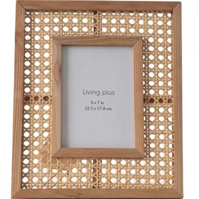 China Coastal Wooden Photo Frame Beach Boho Rattan Wood Picture Frame for sale