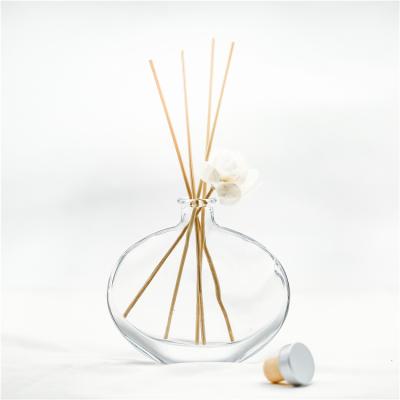 China 2019 New Design Sustainable Perfume Reed Aroma Diffuser Decorative Transparent Glass Bottle for sale