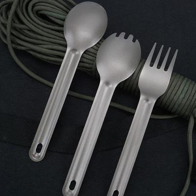 China Sustainable Titanium Fork Spoon Custom Logo Cutlery Set Wholesale Elegant Business Party Gifts Outdoor Travel Titanium Fork Flatware Sets for sale