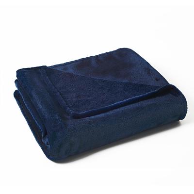 China Warm Lightweight Throw Blanket Wholesale Living Room/Bedroom Solid Ultra Soft Flannel Fleece Cheap Blanket for sale