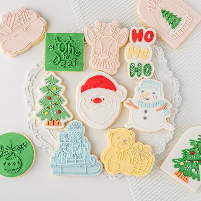 China Christmas Elk Bell Gift Santa Claus Tree Fondant Biscuit Mold Baking Tool Cutting Mold Embossing Mold for sale