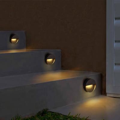 China High Quality Waterproof Brass Half Moon Landscape Garden Light IP65 Low Voltage 12V Outdoor Brass Step Light for sale