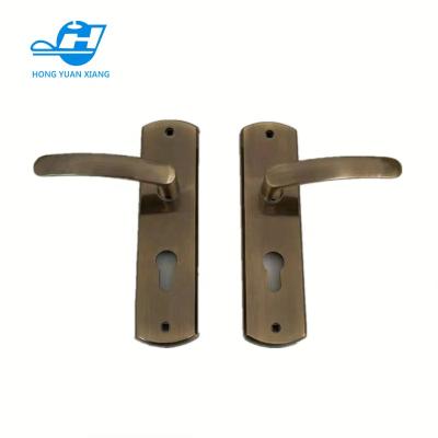 China Good quality traditional zinc polished handle on interior ab iron plate door handle color for sale