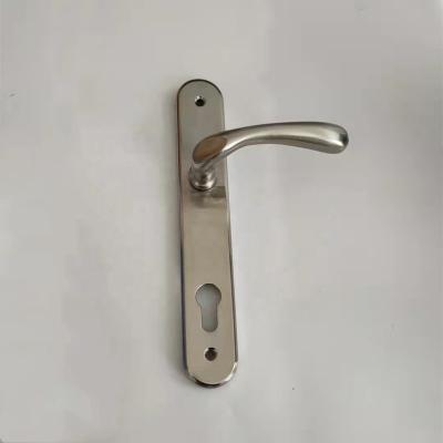 China Traditional Stain Nickel Polished Aluminum Lever Handle 0582 On Steel Plate With Locks Cylinder Open for sale