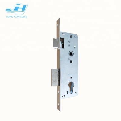 China Metal door good quality low price hot style latch mortise door lock steel body on wood door hot sales in middle east for sale