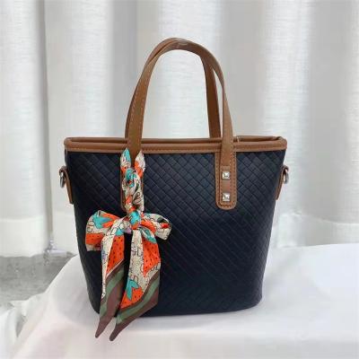 China 2021 Manufacturer Selling Price PU Leather Portable Stone Pattern Handbags Women Luxury Shoulder Bag for sale