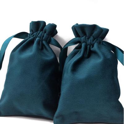 China Recyclable Dark Blue Velvet Gift Bags 9x12cm 10x15cm Makeup Jewelry Packaging Pouches for sale