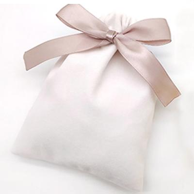 China Recyclable Custom White Velvet Gift Bags With Ribbon 7x9cm 10x12cm 12x15cm 15x20cm 6x13cm Makeup Tote Bag Jewelry Pouches for sale