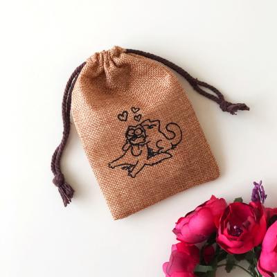 China Satin Gold Linen Gift Bags With Packaging Pouches Coffee Rope 13x17(5x6.5inch) Custom Logo Cosmetic Sack for sale