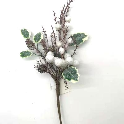 China Plastic Artificial Christmas Berry Pick Holly Leaves Flower Pick Outdoor Xmas Fruit Decorations Glitter Plastic Floral Pick for sale