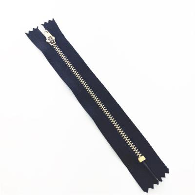 China Gold Garment Metal Zipper 3# Teeth Metal Long Lasting High Quality Open Zipper For Jacket for sale