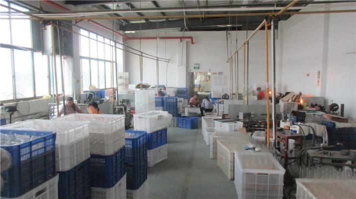 Verified China supplier - YANGZHOU KANGLONG GLASS ARTS CO., LTD