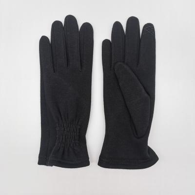 China Simple Comfortable Ladies Warm Touch Screen Winter Gloves Knitted Polyester for sale