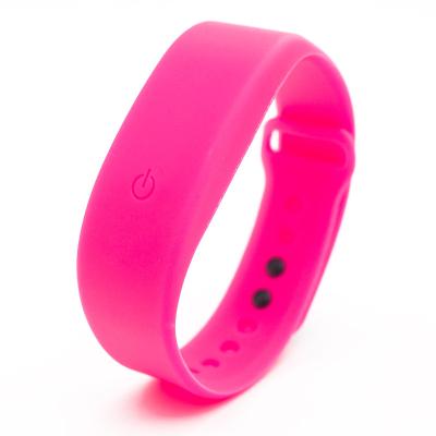 China O silicone feito sob encomenda da cor da geléia olha o relógio conduzido digital do bracelete do ponto do presente à venda