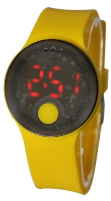 China Reloj del silicón LED de la pantalla de Digitaces de los muchachos con el botón, la parte posterior del plástico y la luz leída en venta