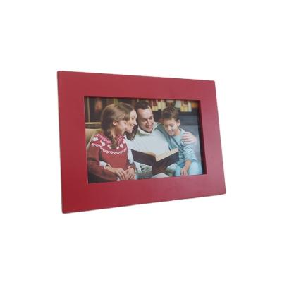 China Factory Outlet Environmental Friendly Simple Classic Design Durable Solid Wood Wall Mounted Picture Frame Red for sale