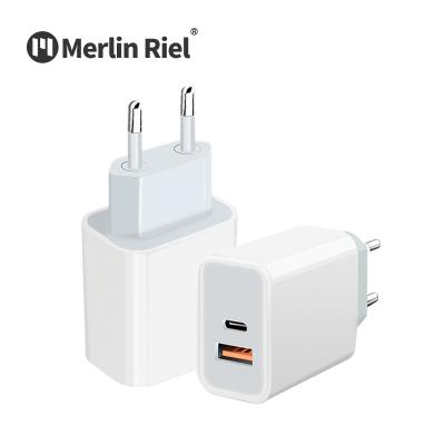 China Mobile Phone Merlin Riel Us /eu/uk Plug Usb 2 Port Qc3.0 + Type C PD 18w Wall Charger Adapter for sale