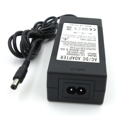 China 25W de adapter van de de adapter5v 5A AC gelijkstroom voeding van de Desktopmacht voor laptop Te koop