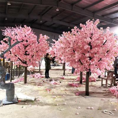 China Decoration China Manufacturing Artificial Cherry Blossom Plastic Pink Flower Trees Artificial Tree for Indoor Wedding Decoration for sale