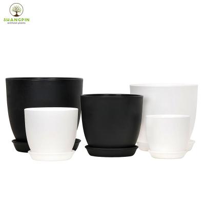 China Contemporary Plastic White Bulk Flower Pot Planter Pots for sale