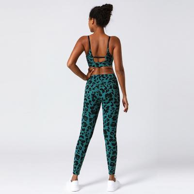 China Breathable Digital Direct Injection Leopard Print Gym Yoga Set Recycled Fabric Activewear Yoga Gym Leggings Set Seamless Yoga Set for sale