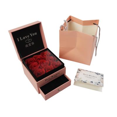 China 2021 Hot Selling Materials 2021 High Quality Special Design Special Design Printing Gift Box And Recycled Custom Paper Bag for sale