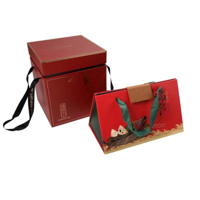 China Customized Handmade Luxury Free Design Printing Promotion PR Box Bridesmaid Gift Box With Handle for sale