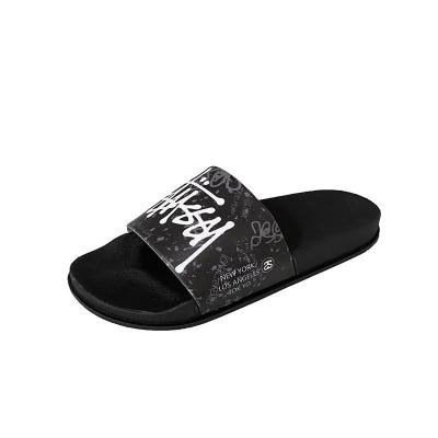 China Custom Fashion Trend Fashion Logo Memory Foam Comfortable Home Beach Slippers For Men for sale