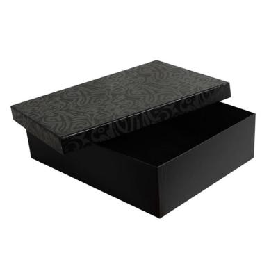 China Handmade Wholesale Custom Printed Luxury Black Cardboard Shoe Box Packaging With Lid for sale