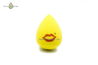 China Yellow Smooth Foundation Blending Sponge Strong Elasticity With Soap Testing for sale