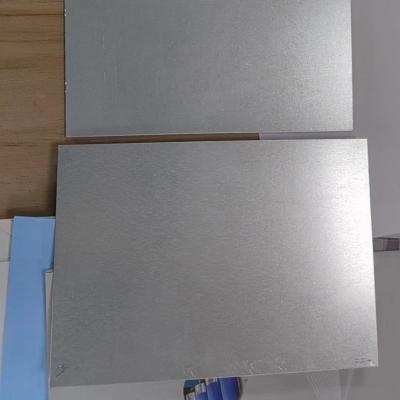 China S550GD+Z bobina e tira de aço galvanizado Z40 - Z275 bobinas GI de esponja zero à venda