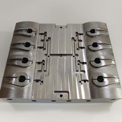 China Non Standard Die Steel Precision Multi Cavity Mold Core for Plastic Injection Mold Parts for sale