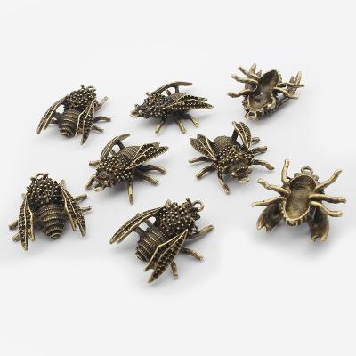 China 4pcs / FASHIONABLE Tibetan bronze silver bee insect charms pendant for necklace jewelry handmade findings making 29*32mm for sale