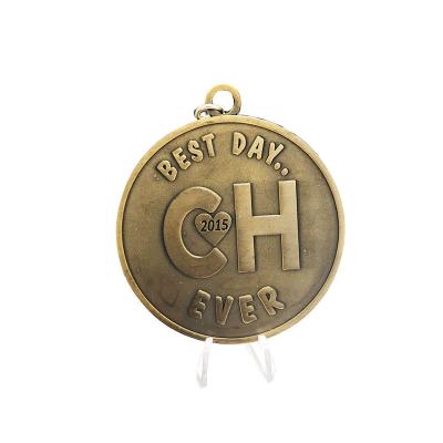 China Hot Selling Custom Made Finisher Medals Badges Wholesale Price Souvenir North America Medal Brass Medal Badges for sale