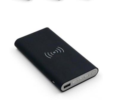 China 2018 Cheap Cell Phone QI Portable 10000mAh Wireless Charger Power Bank For iPhone X/Mobile Phone Charger Bank for sale