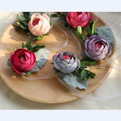 China Realistic Wedding Bridal Flowers Bud Artificial Tea Bud Wedding Silk Wrist Groomsmen Corsage Artificial Groom Supplies Ribbon Silk Flower for sale