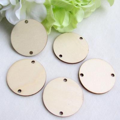 China Can use for Gift 39mm 2 Holes Wooden Discs Blank Surround Natural Wooden Tags Wedding Decor Cards Supplies Laser Cut for sale