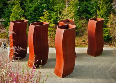 China Abstract Metal Flower Planters , Unique Corten Steel Pots Welding Craft for sale