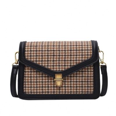 China Fashion Solid Color Houndstooth PU Leather Cross Body Bags For Women 2021 Shoulder Messenger Bag Female Travel Lock Chain Handbags for sale