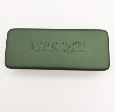 China For Glasses Fashion Style Sunglass Case Fashion Luxury Eyewear Case For Glass Box Eyewear Case for sale