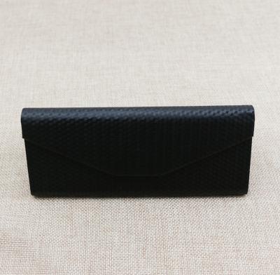 China For New Fashion Glasses Triangle Pattern Black Flat Eyeglass Case Glass Folding Case for sale