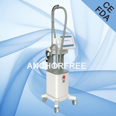 中国 Q-Switched Nd: Yag Laser Tattoo Machine All Kinds of Tattoo Removal 販売のため