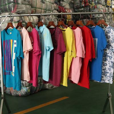 China Quality 100% Cotton Fashion Branded Bale Mixed Used Clothing Women Cotton Short Sleeve Occasion Clothes Mens Short Used T-Shirt for sale