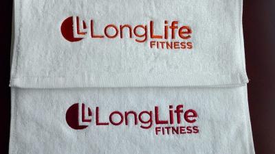 China Lowest price small MOQ 100%cotton custom logo embroidered/printed gym towel for sale