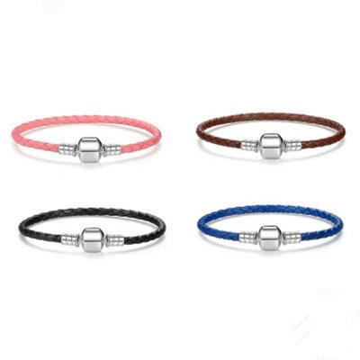 China Designer FASHIONABLE Red Handmade Beads String Diy Charms and Adjustable Rope Woven Women's Cuff Bracelet Personalized Genuine Leather Rope for sale