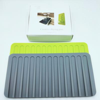 China Amazon's new viable hot sale for kitchen countertop silicone bomb dry mat for sale