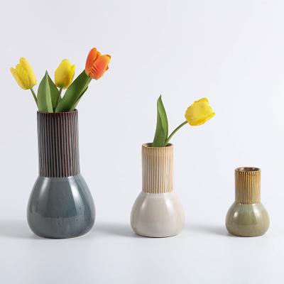 China Modern Porcelain Decorative Unique Ceramic Flower Vase For Home Decor for sale