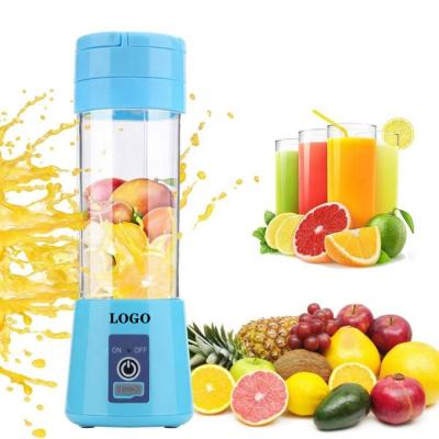 China Outdoor Hot Selling Portable Electric Fruit Juicer 380ml Usb Rechargeable Mini Blender for sale